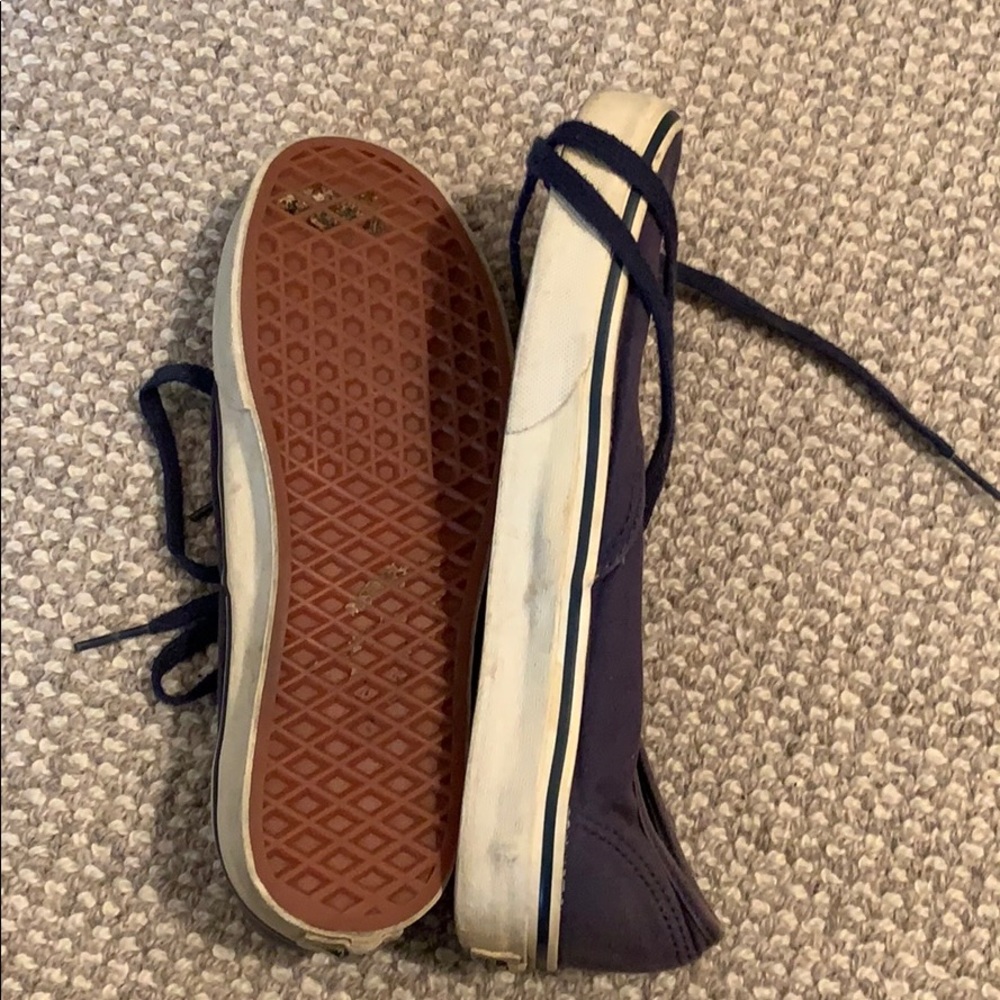 Vans - Picture 2 of 2